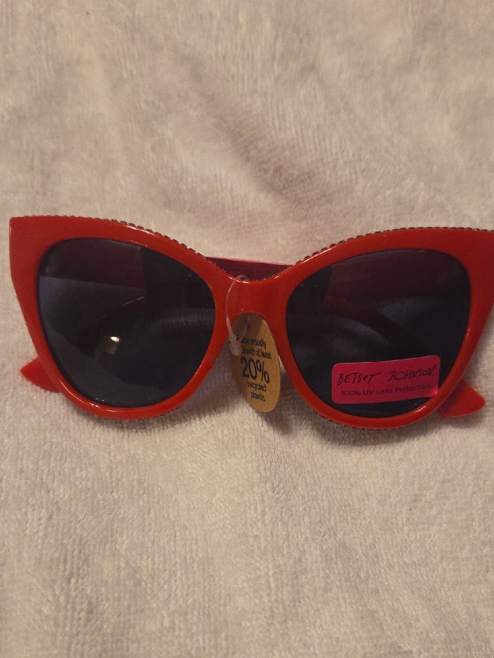 Betsey Johnson Red Cat-Eye Sunglasses with Dark Lenses (#7)